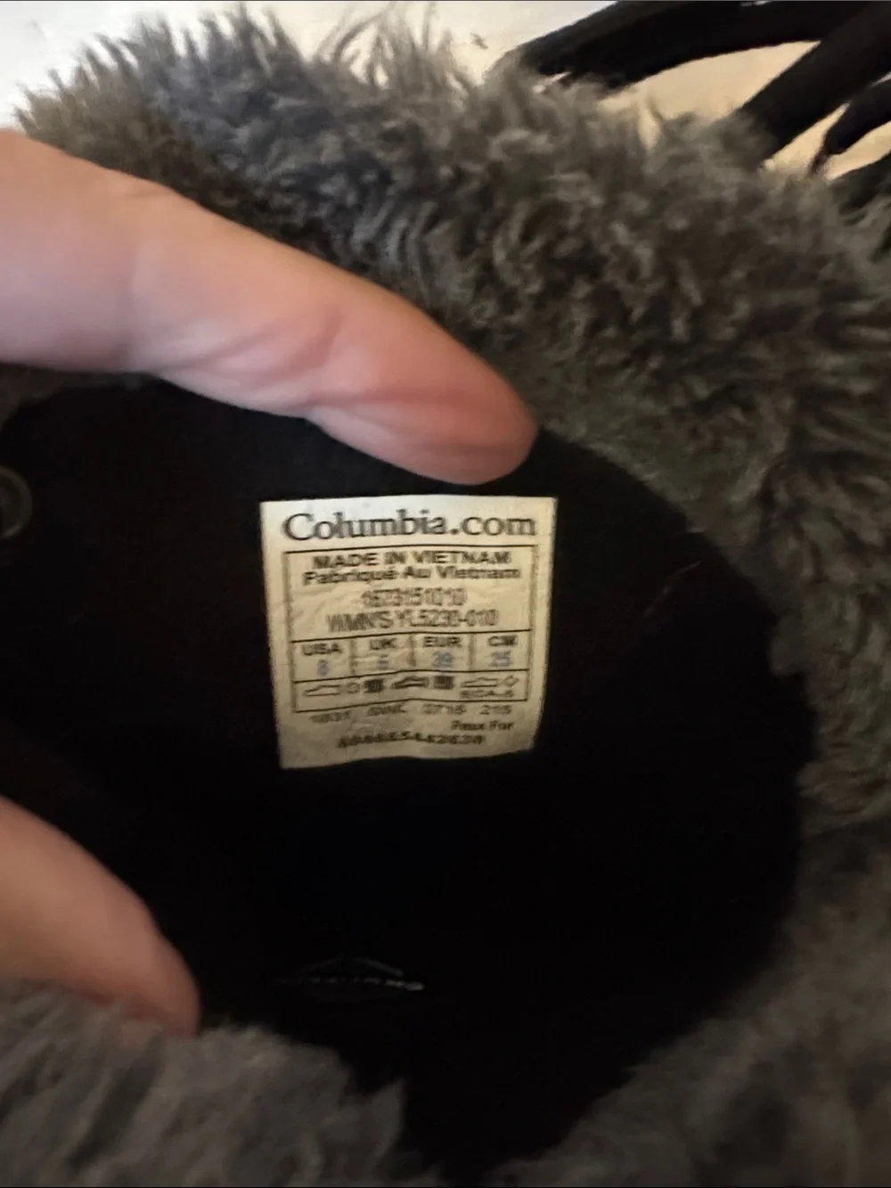 Columbia Women’s Black Faux-Fur Winter Lace-Up snow Boots size 8